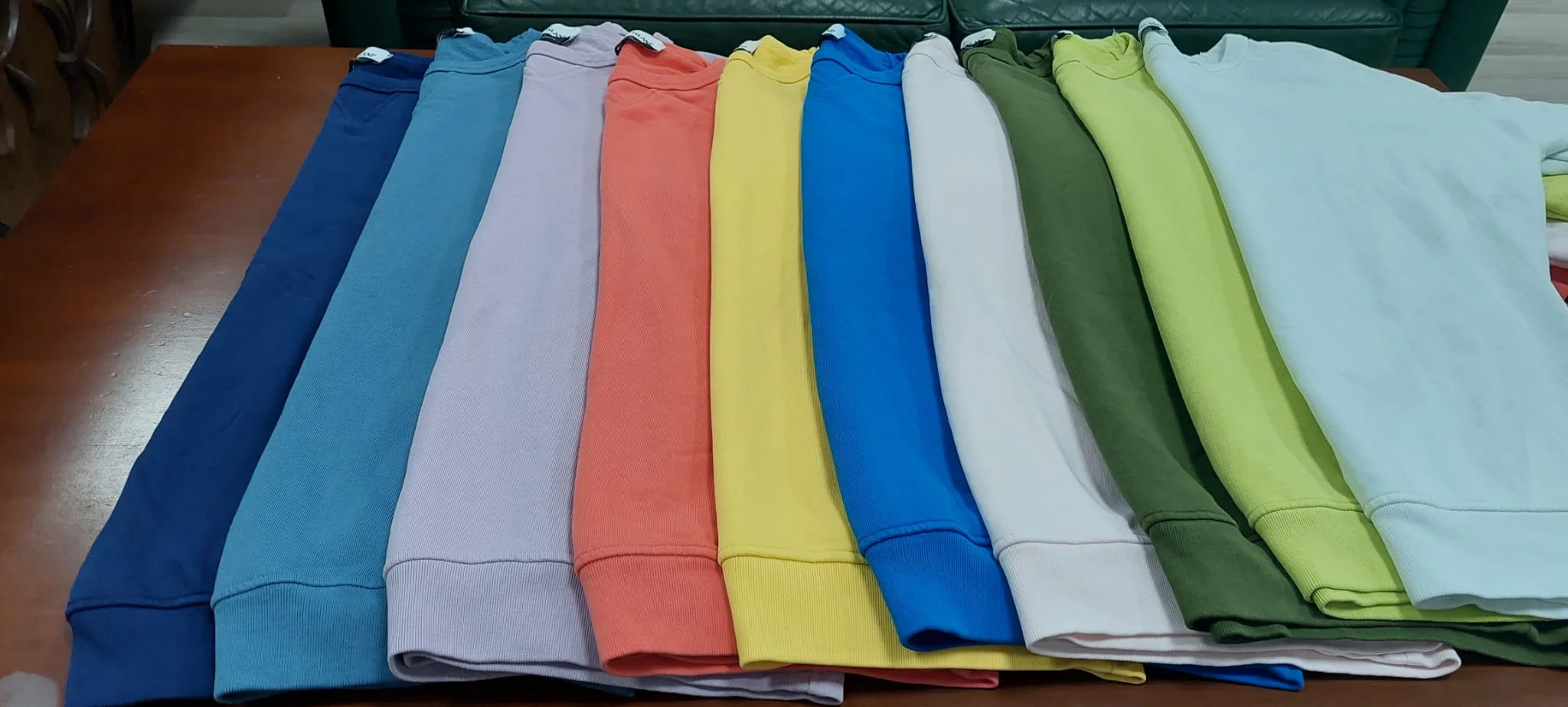 Siyah garment dye parça boyama t-shirt